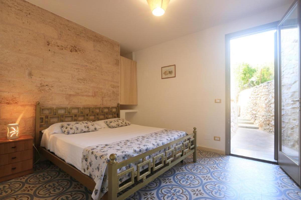Agriturismo Allu Ruvezzu Bed and Breakfast Torre Mozza Eksteriør billede