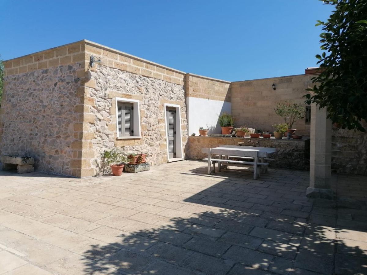 Agriturismo Allu Ruvezzu Bed and Breakfast Torre Mozza Eksteriør billede
